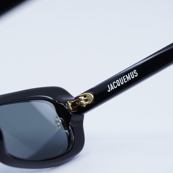 Jacquemus CAPRI JAC/55 C1 Sunglasses Shiny Black Rectangle Frame, Grey Lenses main image 4